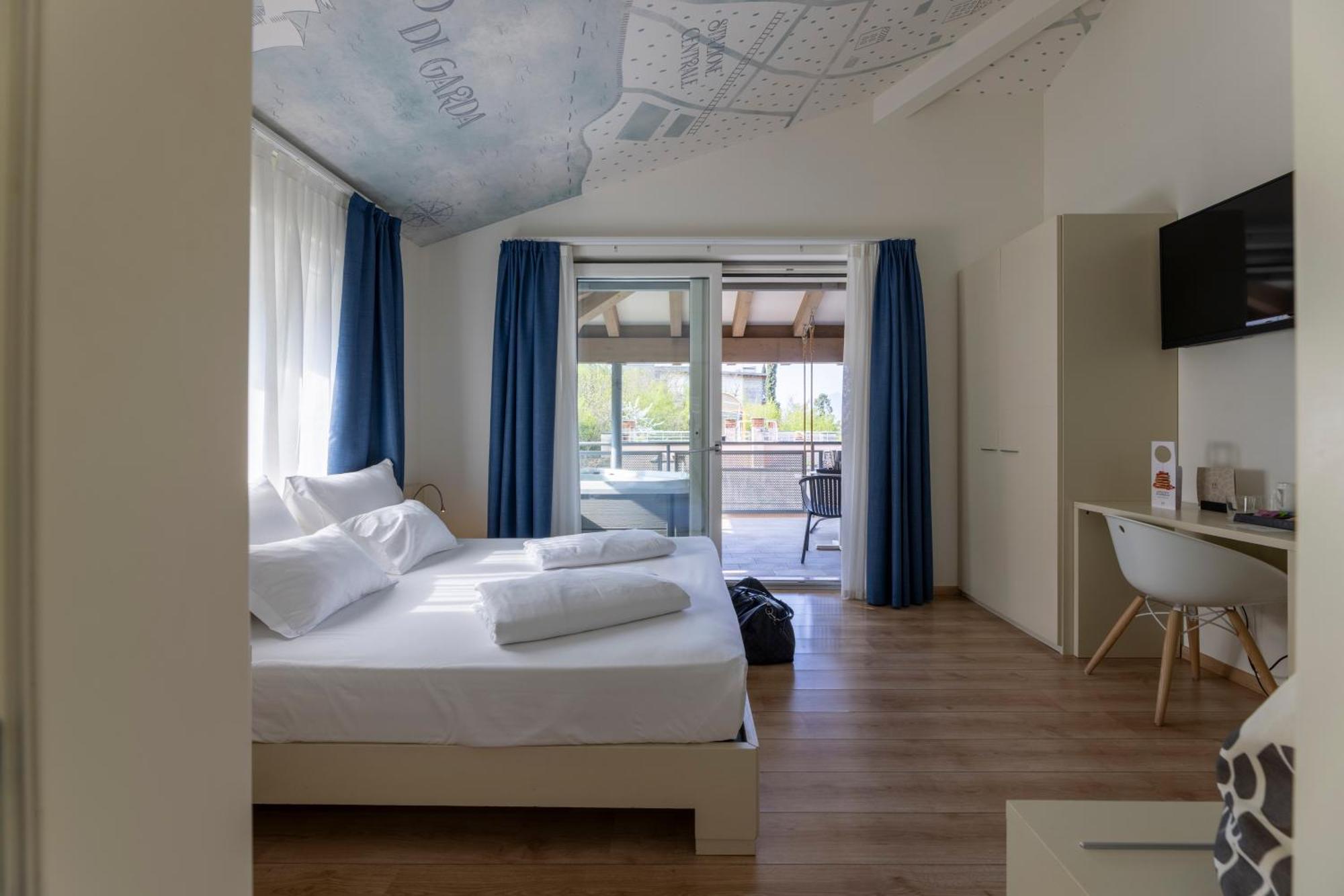 Hi Hotels Torbole - Pool & Spa Torbole Sul Garda Extérieur photo