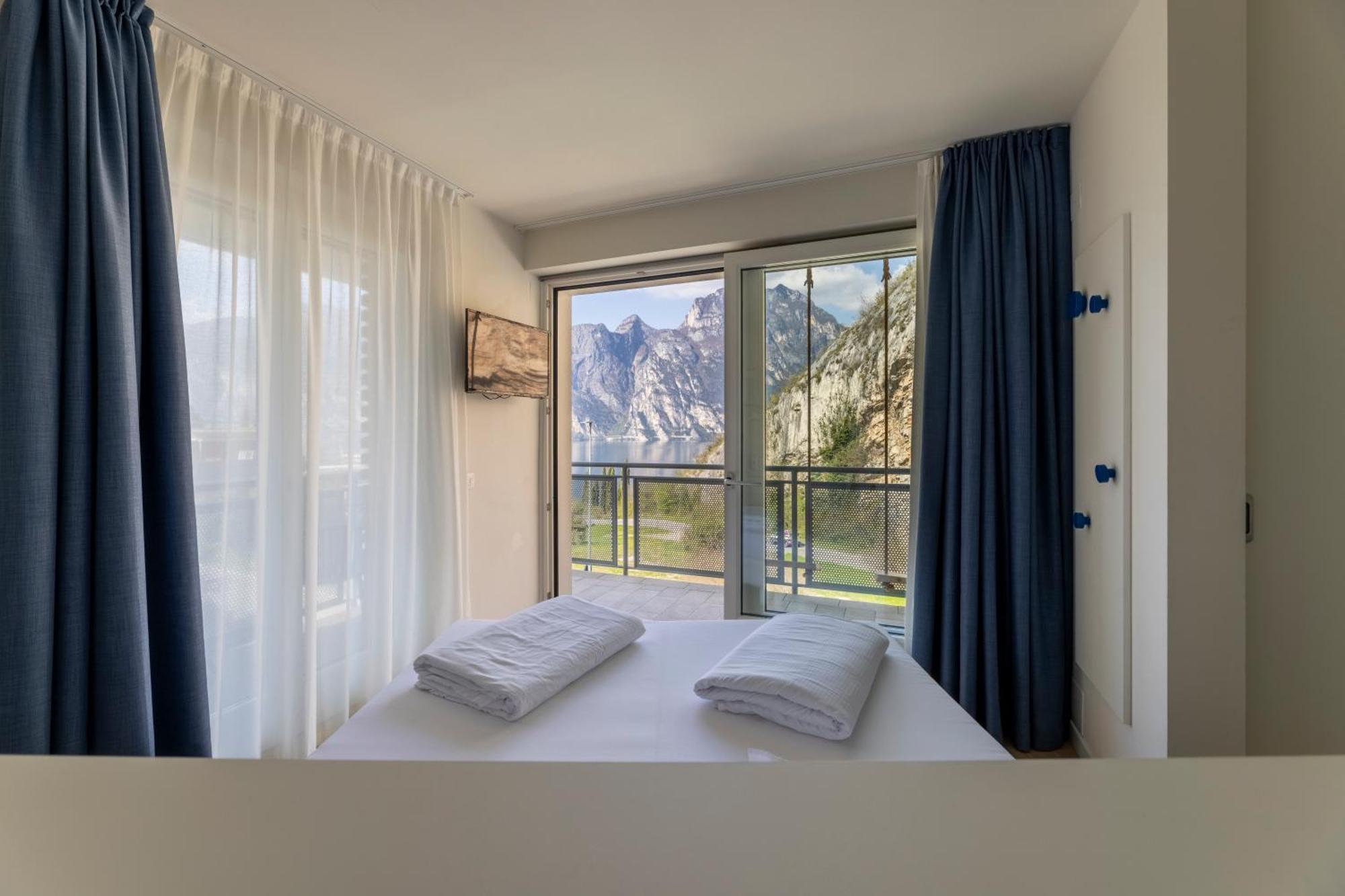 Hi Hotels Torbole - Pool & Spa Torbole Sul Garda Extérieur photo