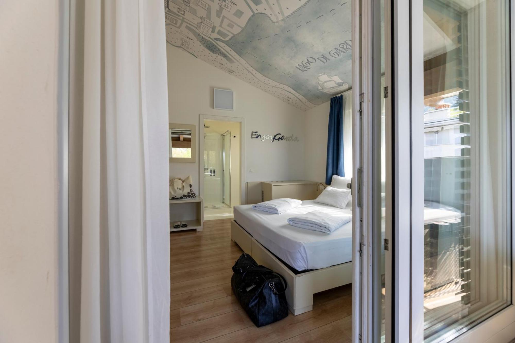 Hi Hotels Torbole - Pool & Spa Torbole Sul Garda Extérieur photo